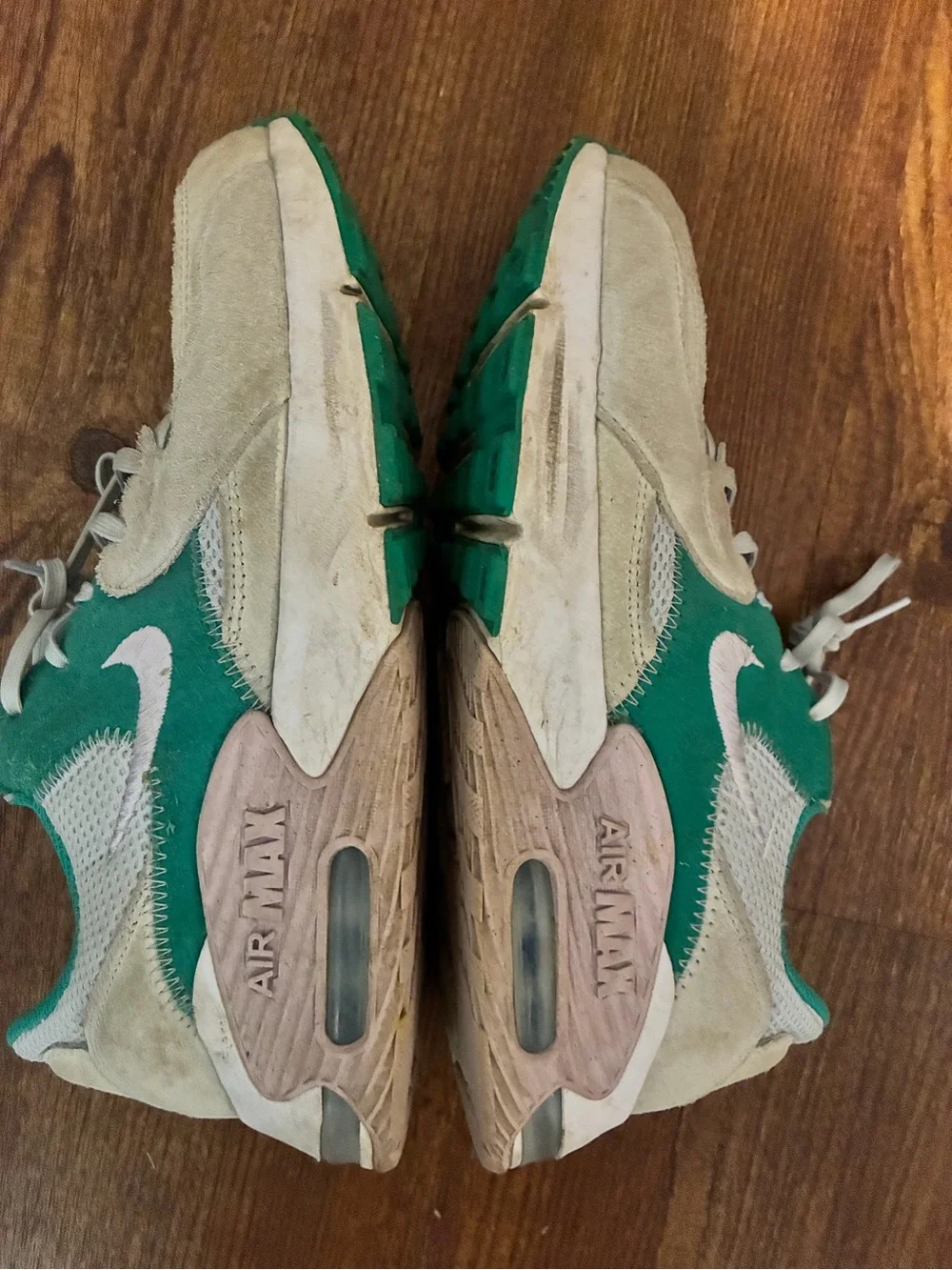 Nike women’s air